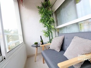 Property grounds - InmoBooking Thaiti Apartments, climatizado y con vistas (cambrils)