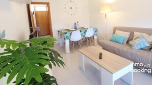 Unclassified image, 4 of 35, button - InmoBooking Thaiti Apartments, climatizado y con vistas (cambrils)