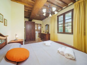 2 Schlafzimmer, Reisekinderbett, kostenloses WLAN