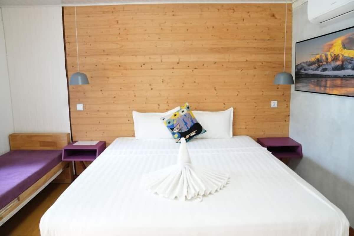Hypo-allergenic bedding, desk, iron/ironing board, rollaway beds