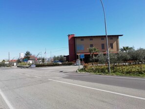 Façana frontal de l'allotjament