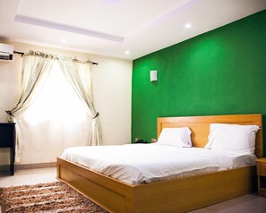 1 bedroom, individually decorated, individually furnished, desk - Lantano Cottage (Lagos)