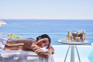 Couples treatment room(s), hot tub, steam room, body treatments - Radisson Blu Euphoria Resort, Mykonos (Mykonos)