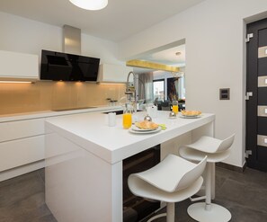 Deluxe Villa, 4 Bedrooms | Private kitchen | Fridge, microwave, oven, stovetop - Beachfront Villa Azzurro With Pool (Okrug)