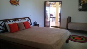 Ropa de cama de alta calidad y colchones con acolchado adicional