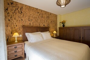 Cottage, 2 Bedrooms | Soundproofing, rollaway beds, free WiFi - Quinta do Minhoto (Fafe)