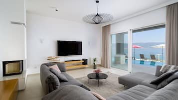 Villa | Living area | Flat-screen TV