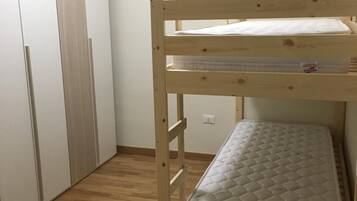 Apartemen, 2 kamar tidur | 2 kamar tidur, Wi-Fi gratis, dan seprai linen