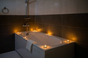 Villa, Beachfront | Bathroom | Free toiletries, hair dryer, bathrobes, slippers - Beachfront Villa Seashell with Pool (Marina)