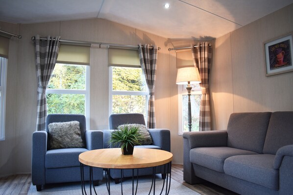 Chalet, 2 chambres | Salle de séjour