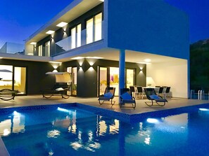Front of property - evening/night - Villa Primavera with Swimming Pool (Zupa dubrovacka)