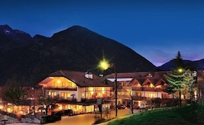 Façade de l’hébergement - soirée/nuit