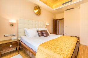 Apartamento luxo | 1 quarto, camas com colchões de espuma com sistema de memória, frigobar