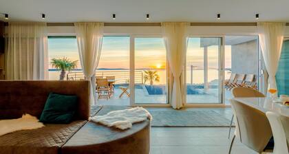 Luxury Villa White Velvet with Pool