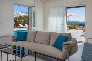 Villa - 4 soveværelser | Stue | Fladskærms-tv