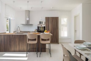 Villa - 4 soveværelser | Spisning på værelset