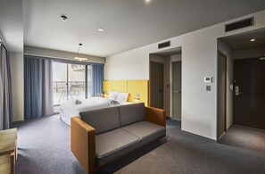 Premium Deluxe King with Terrace, Stacking Bed, Non Smoking (Shower and Bathtub) | In-room safe, blackout drapes, soundproofing, iron/ironing board - The Reign Hotel Kyoto (Kyoto)