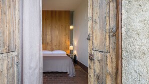 5 bedrooms, in-room safe, iron/ironing board, free WiFi - Snowshoe (Ragalna)