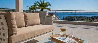 Luxury Villa Juliet with Heated Pool