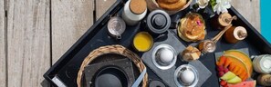 Tägliches inbegriffenes kontinentales Frühstück