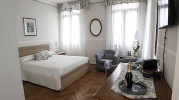 Double Room (Gaio Lodge) | 1 bedroom, free WiFi, bed sheets