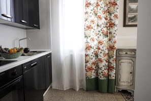 Apartment, 2 Schlafzimmer (Dame Lodge) | Eigene Küche | Wasserkocher