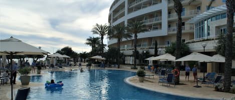 Indoor pool, outdoor pool