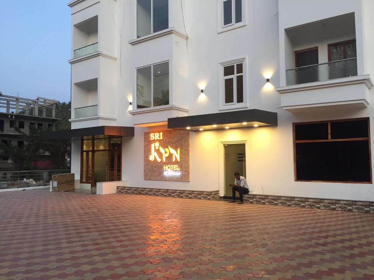 Ubetjent parkering (inkludert)