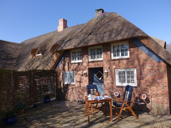 Outdoor dining - Deichglück - your place for family and friends reunions (Emmelsbüll-Horsbüll)