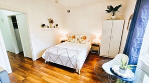 1 bedroom, iron/ironing board, free WiFi, bed sheets