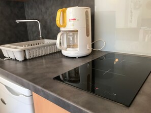 Fridge, microwave - 25m² Studio at Corrençon slopes - South-facing Balcony (Corrençon-en-Vercors)