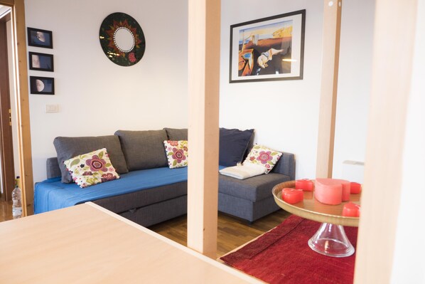 Apartment, 1 Bedroom | Living area