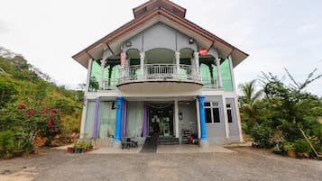 Fachada del alojamiento