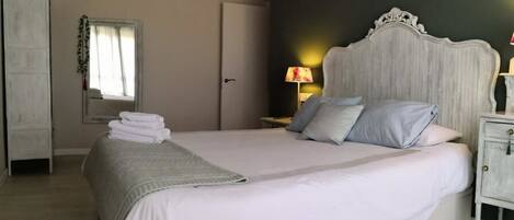 3 Schlafzimmer, Bügeleisen/Bügelbrett, kostenloses Internet