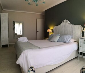 3 slaapkamers, een strijkplank/strijkijzer, gratis internet