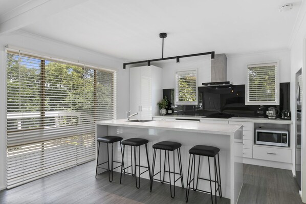 Rumah (2 Bedrooms) | Dapur pribadi