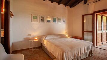 Villa, 3 Bedrooms, Terrace, Sea View | 3 bedrooms, cribs/infant beds