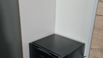 Double Room | Premium bedding, blackout curtains, soundproofing, free WiFi