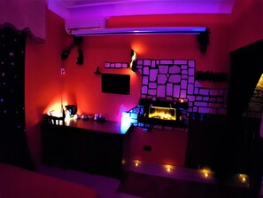 Junior Double Room, Hot Tub | In-room safe, individually decorated, desk, blackout drapes - Ginevra 2 (Naples)