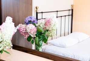 Triple Room, Private Bathroom | Free WiFi, bed sheets - Willa Zacisze (Wieliczka)