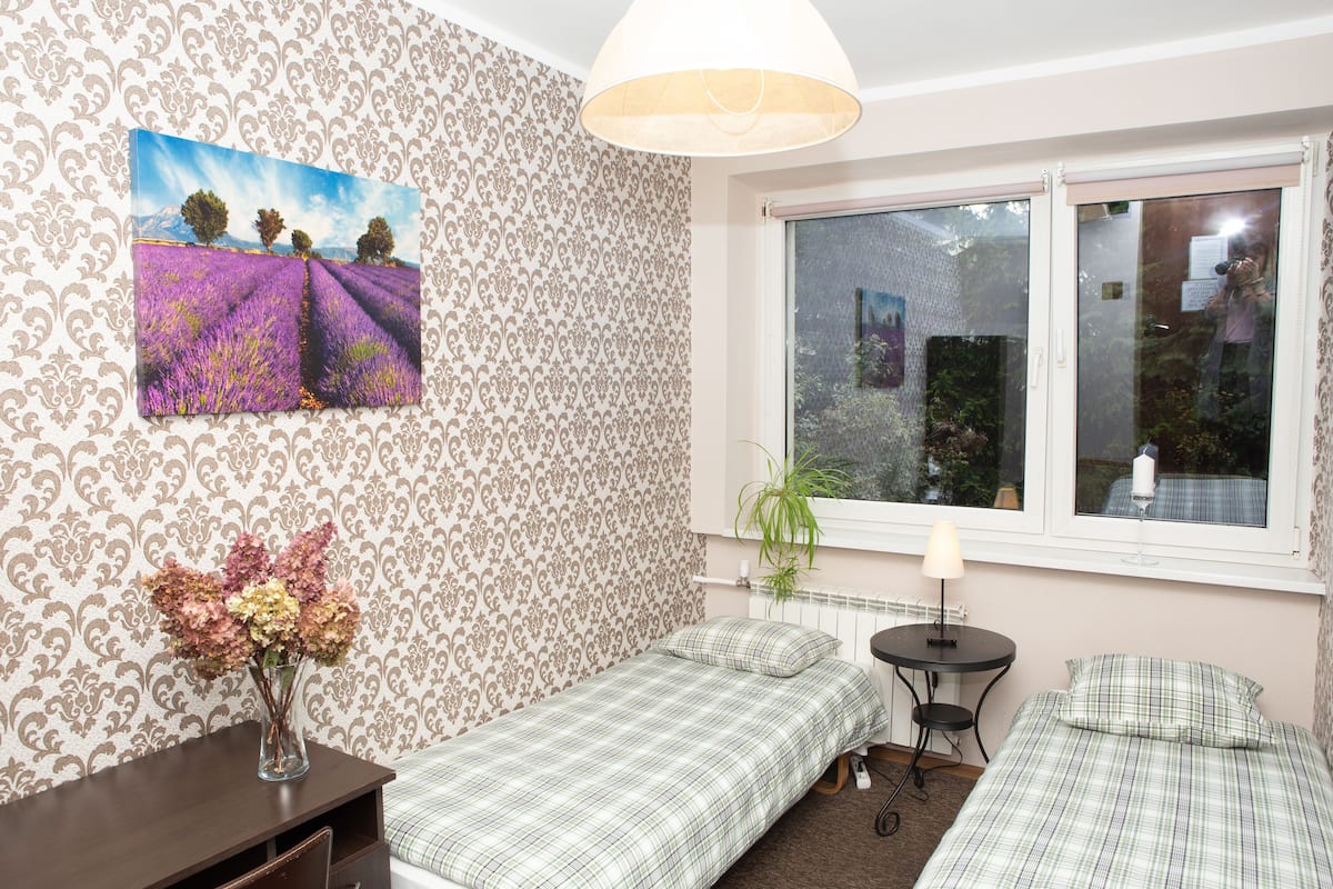 Double Room (Small) | WiFi (free), bed sheets