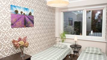 Habitación doble (Small) | Wifi gratis y ropa de cama