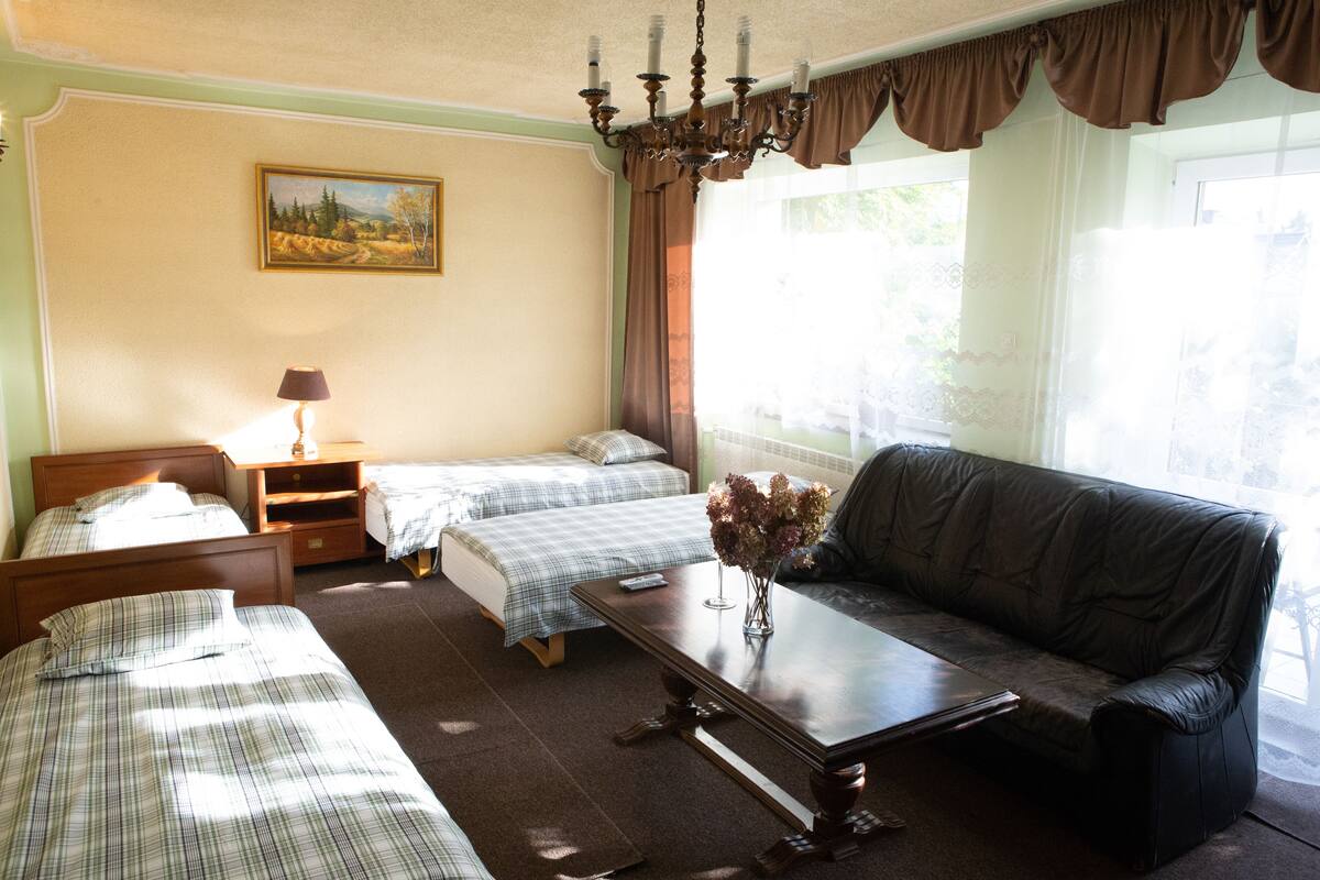 Family Room, Garden View | WiFi (free), bed sheets