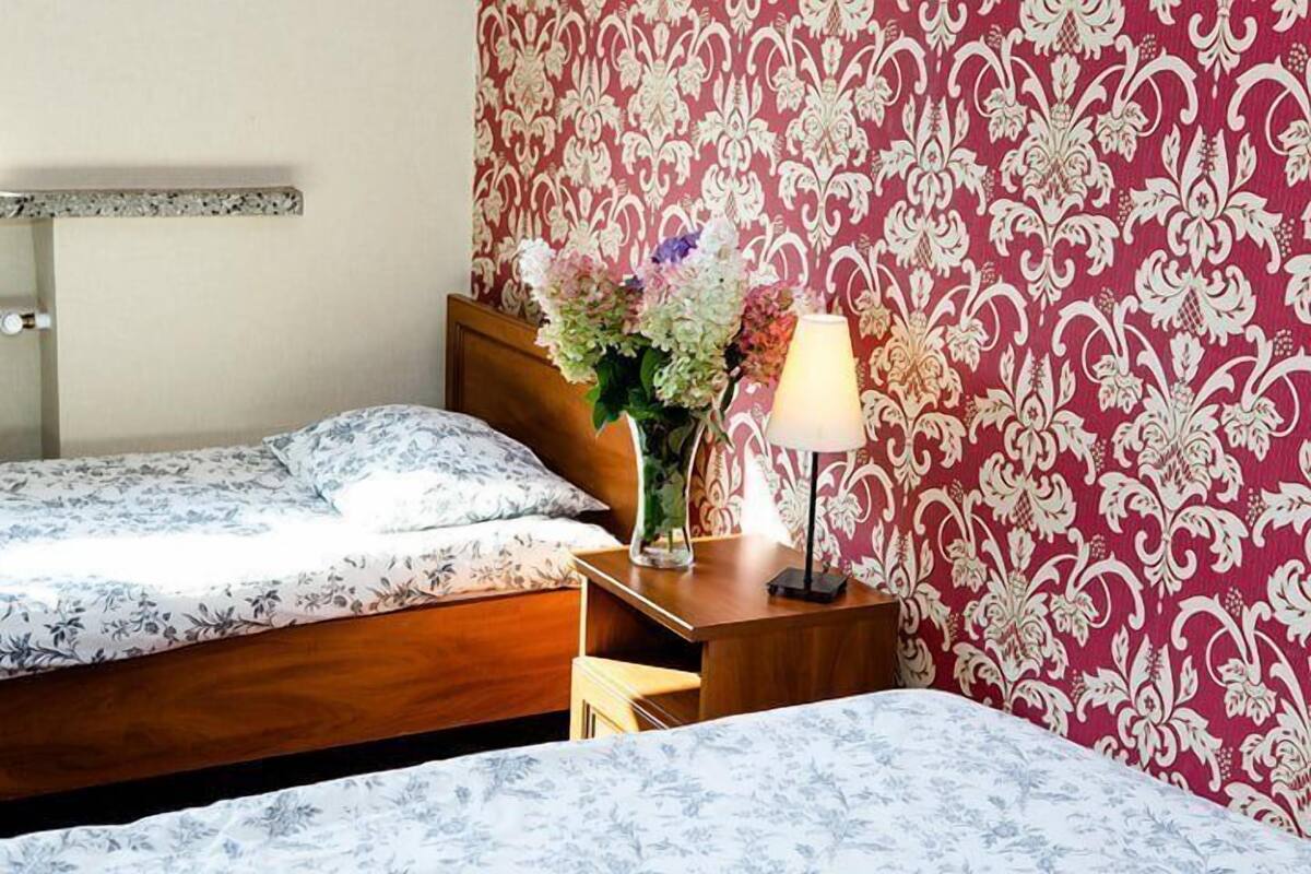Classic Triple Room | WiFi (free), bed sheets