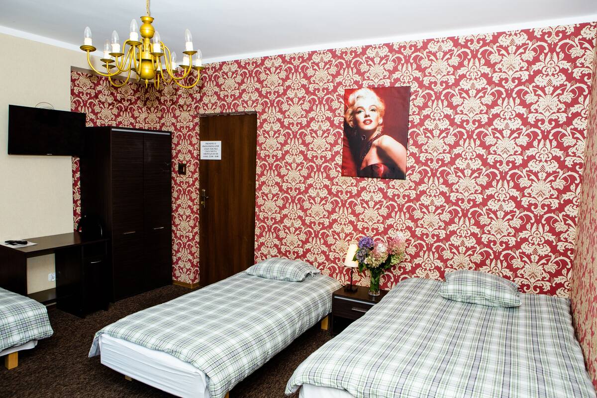 Quadruple Room, Terrace | WiFi (free), bed sheets