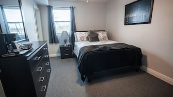 Kamar Single Ekonomi | Tirai kedap cahaya, Wi-Fi gratis, dan seprai linen