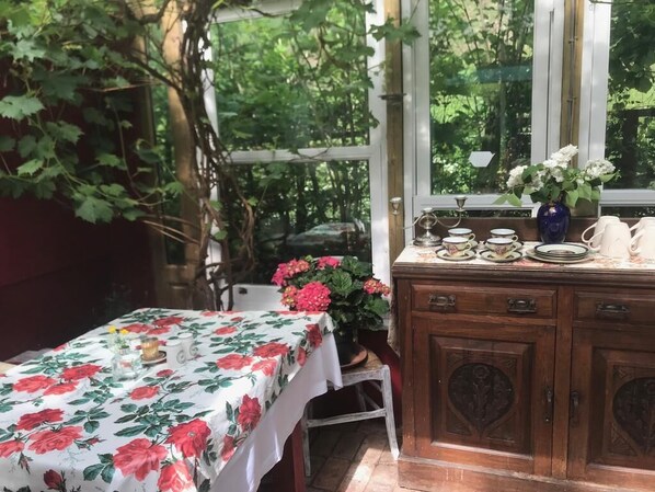 Interior detail - Wriggles Brook Gypsy B&B (Hereford)