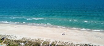 "Sounds Beachy" Soundfront / Oceanview 8 Bedroom - Pool, Hot Tub, Elevator, Dock