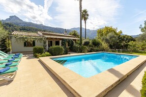 Pool - PLANA. Fantastic villa in a very quiet area (Pollensa)