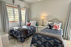 4 bedrooms, internet, bed sheets